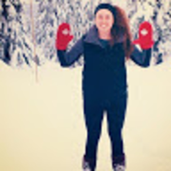 Meet your Posher, Carly - Picture 1 of 1